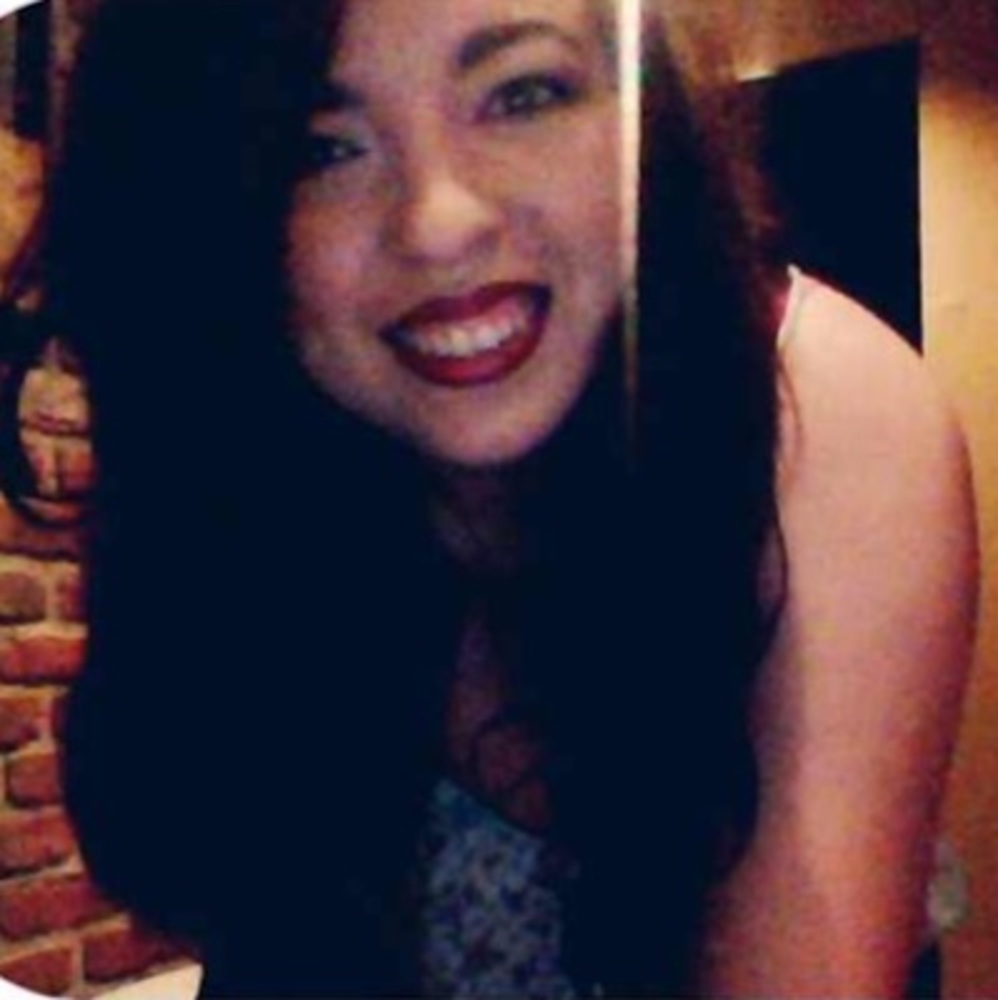Meet your Posher, Elise